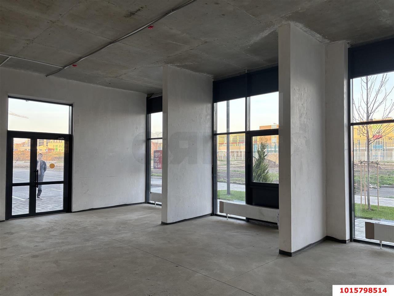 Фото №7: Торговое помещение 70 м² - Краснодар, жилой комплекс Друзья, ул. имени Генерала Брусилова, 28к2