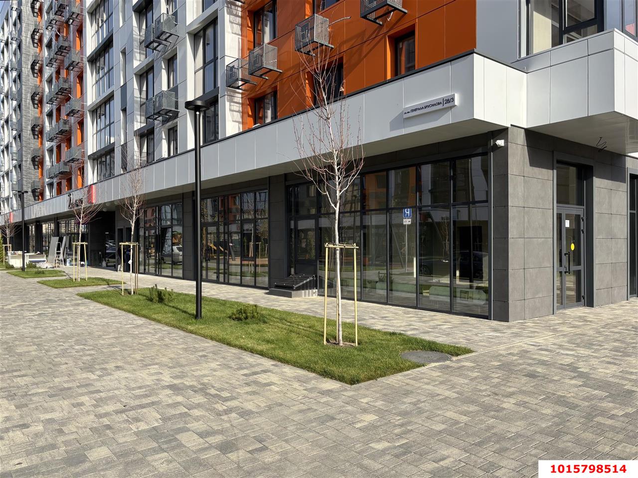 Фото №5: Коммерция 69 м² - Краснодар, Прикубанский внутригородской округ, мкр. жилой комплекс Друзья, ул. имени Генерала Брусилова, 28к2