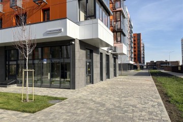 Фото №4: Торговое помещение 70 м² - Краснодар, мкр. жилой комплекс Друзья, ул. имени Генерала Брусилова, 28к2