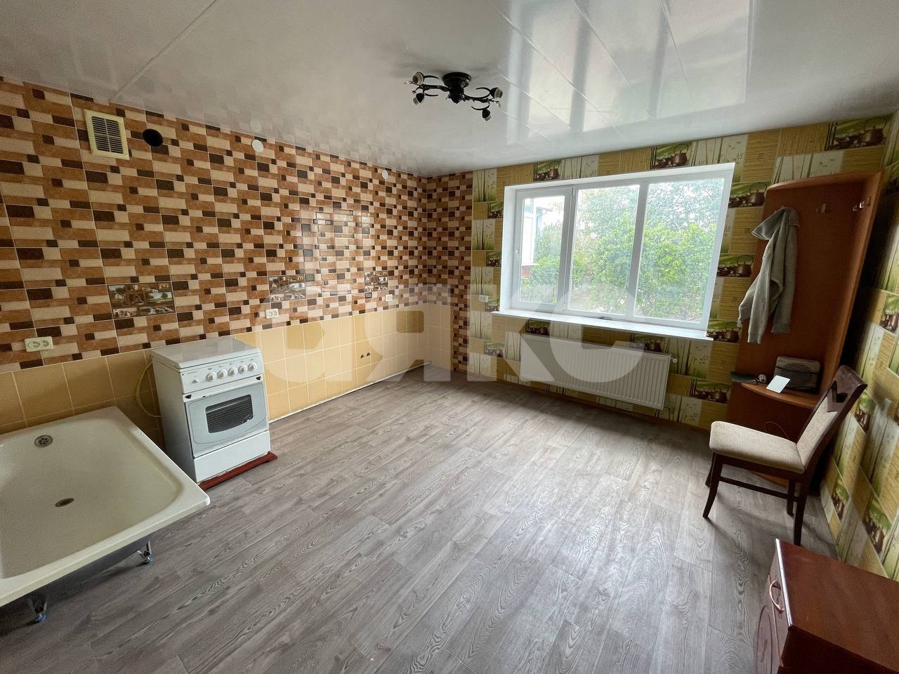 Фото №12: Дом 200 м² + 6 сот. - Луганск, р. Артёмовский, пер. 4-й Ракетный, 15