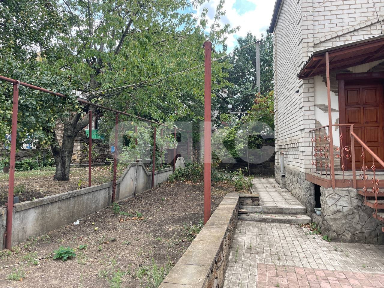 Фото №4: Дом 200 м² + 6 сот. - Луганск, р. Артёмовский, пер. 4-й Ракетный, 15