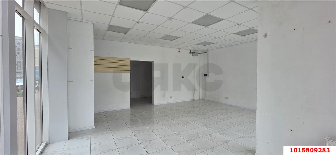 Фото №8: Торговое помещение 55 м² - Краснодар, жилой комплекс Символ, ул. Командорская, 9/2