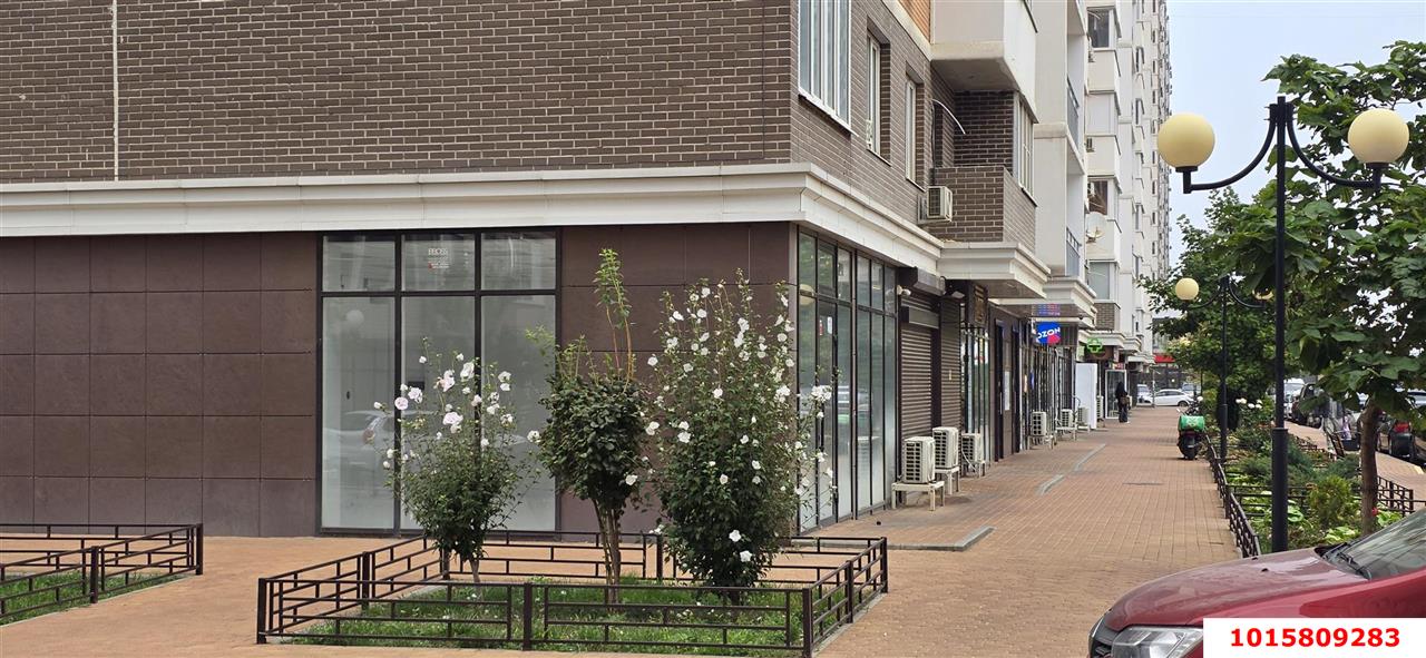 Фото №4: Торговое помещение 55 м² - Краснодар, жилой комплекс Символ, ул. Командорская, 9/2