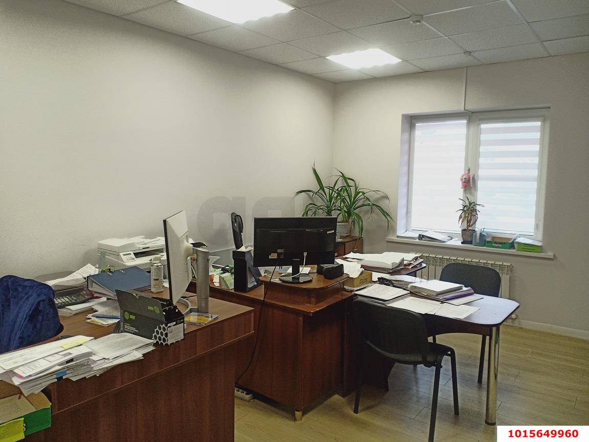 Фото №13: Коммерция 215 м² - Краснодар, Карасунский внутригородской округ, мкр. Хлопчато-бумажный Комбинат, пр-д 4-й  Васнецова, 1