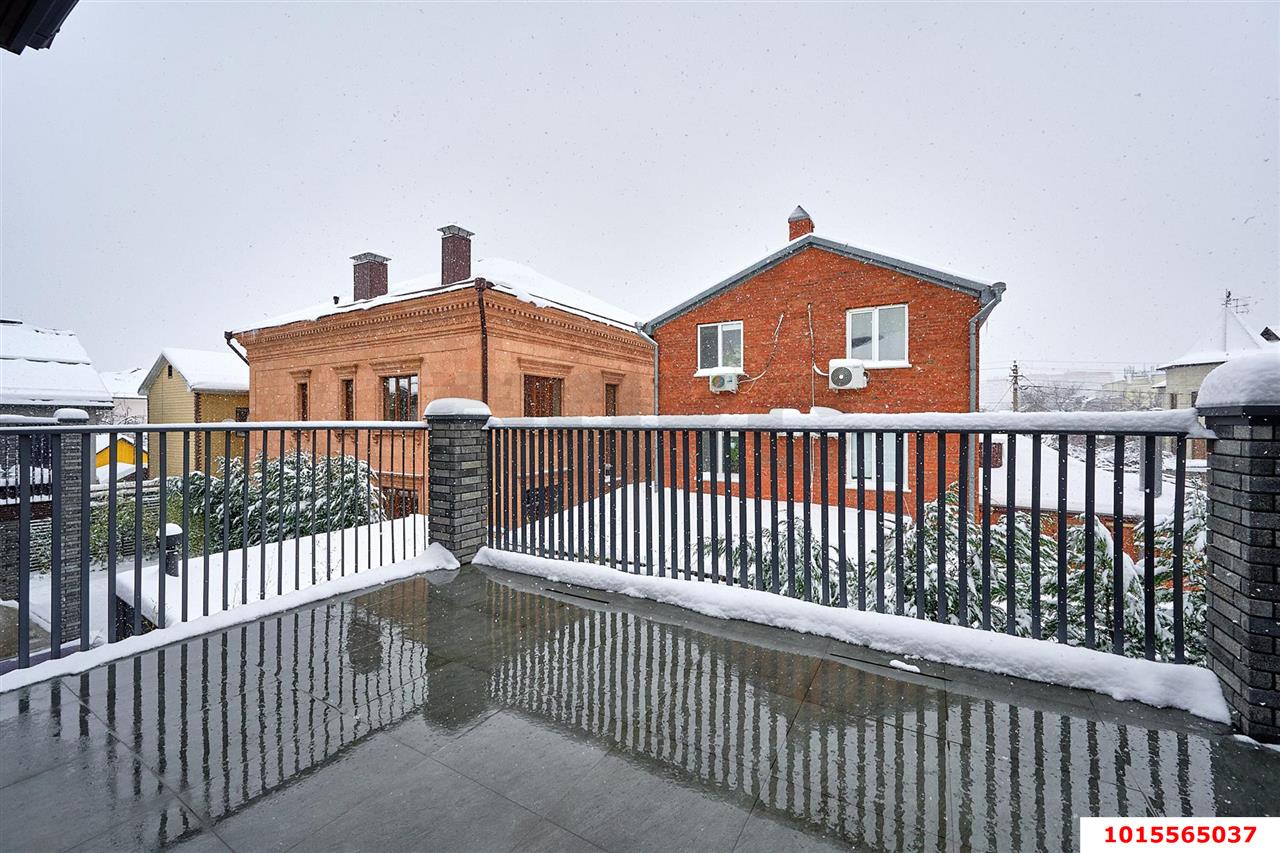 Фото №11: Дом 266 м² + 4.42 сот. - Краснодар, Западный внутригородской округ, Горогороды, мкр. Центральный, ул. Краснодонская