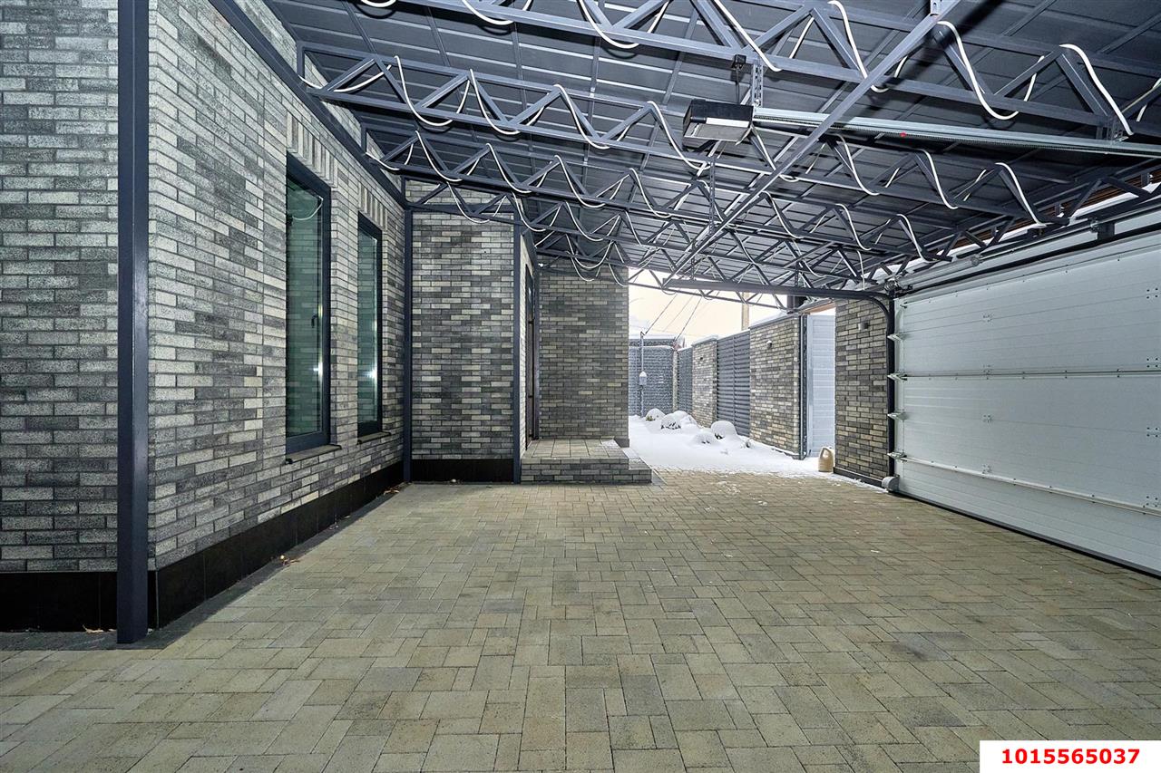 Фото №5: Дом 266 м² + 4.42 сот. - Краснодар, Западный внутригородской округ, Горогороды, мкр. Центральный, ул. Краснодонская