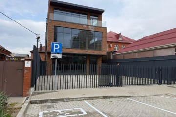 Фото №2: Торговое помещение 555 м² - Краснодар, мкр. Западный внутригородской округ, ул. Скорняжная, 75