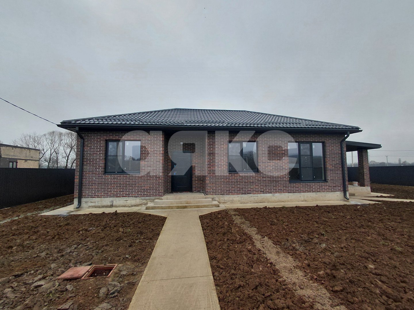 Фото №1: Дом 121 м² + 6 сот. - Горячий Ключ, Администрация