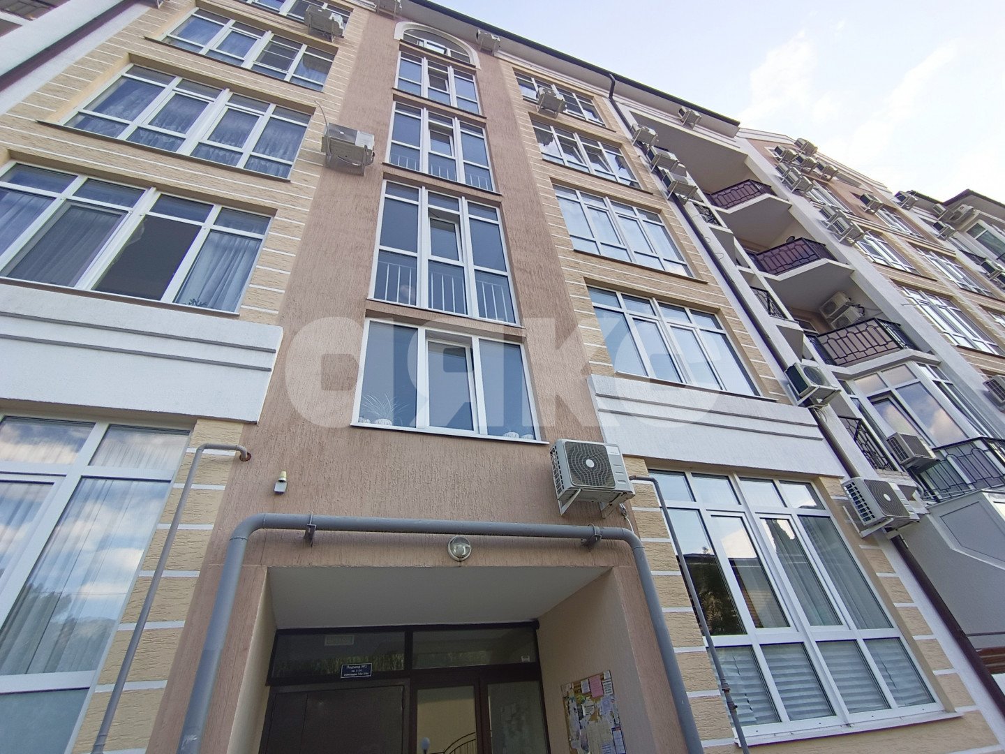 Фото №1: 1-комнатная квартира 54 м² - Геленджик, жилой комплекс Лазурный, ул. Туристическая, 3к1