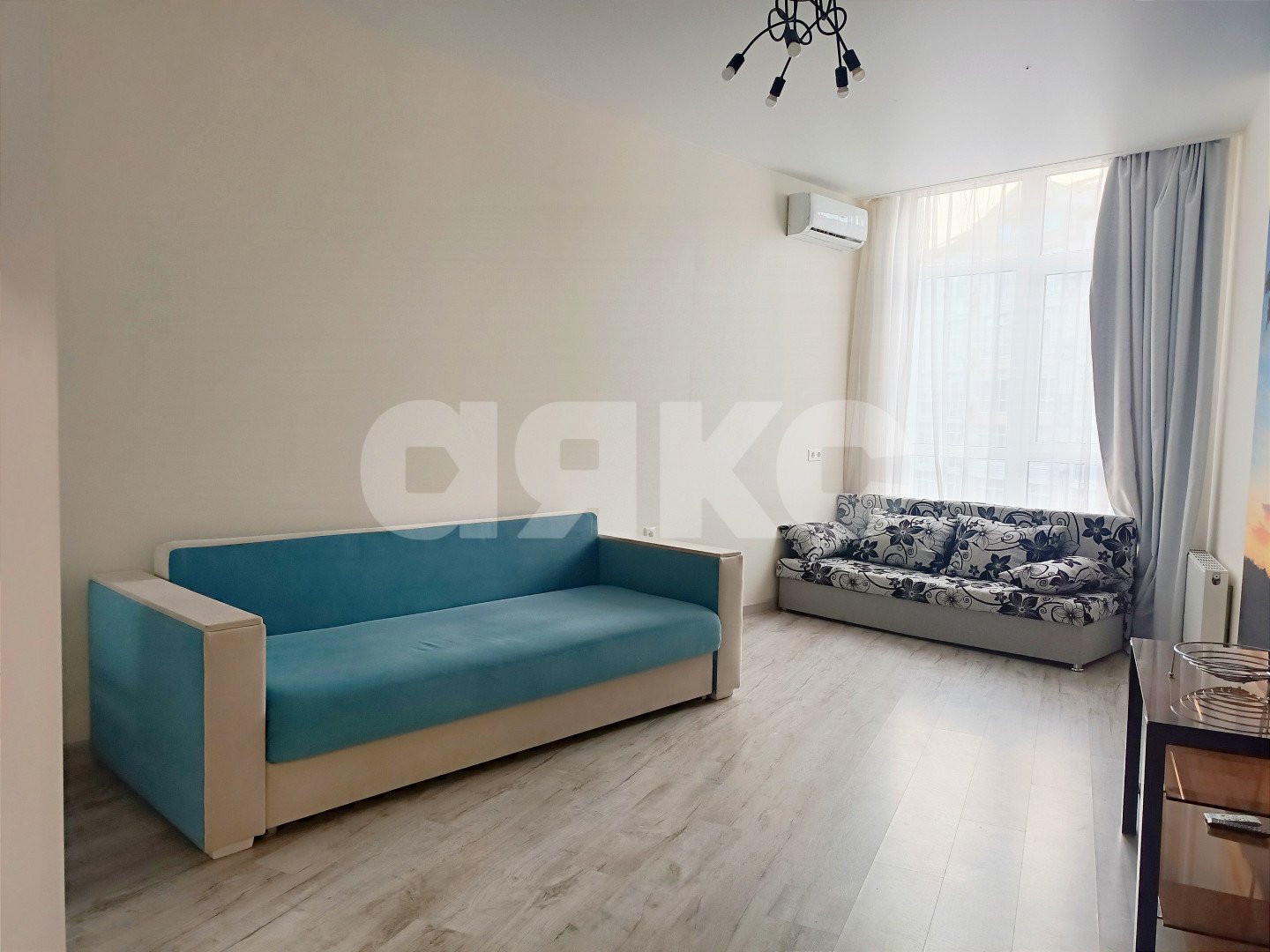 Фото №8: 2-комнатная квартира 74 м² - Геленджик, жилой комплекс Лазурный-2, ул. Верхняя, 4к7