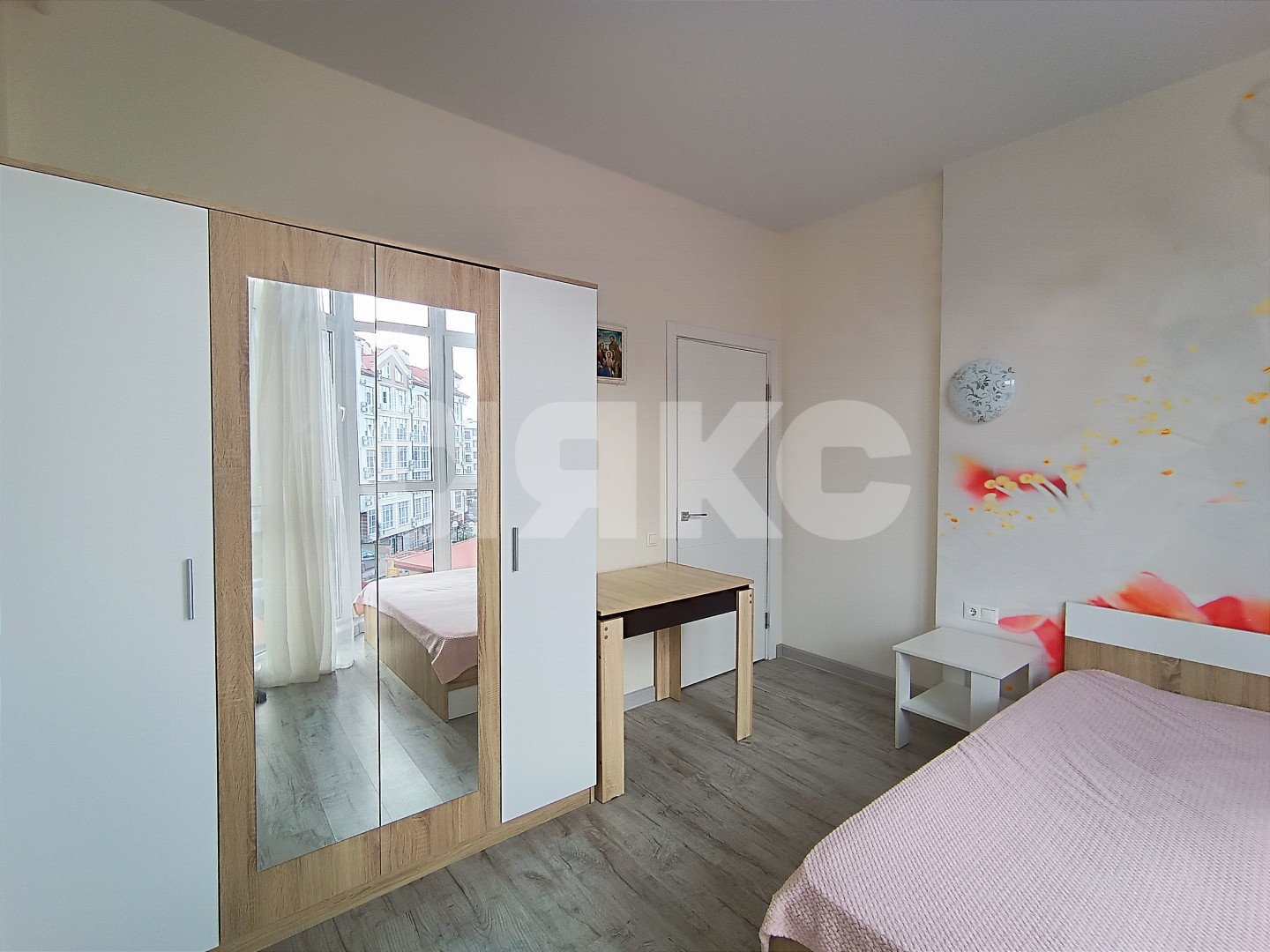 Фото №11: 2-комнатная квартира 74 м² - Геленджик, жилой комплекс Лазурный-2, ул. Верхняя, 4к7