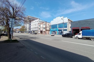 Фото №2: Торговое помещение 438 м² - Краснодар, мкр. Фестивальный, ул. Красных Партизан, 375