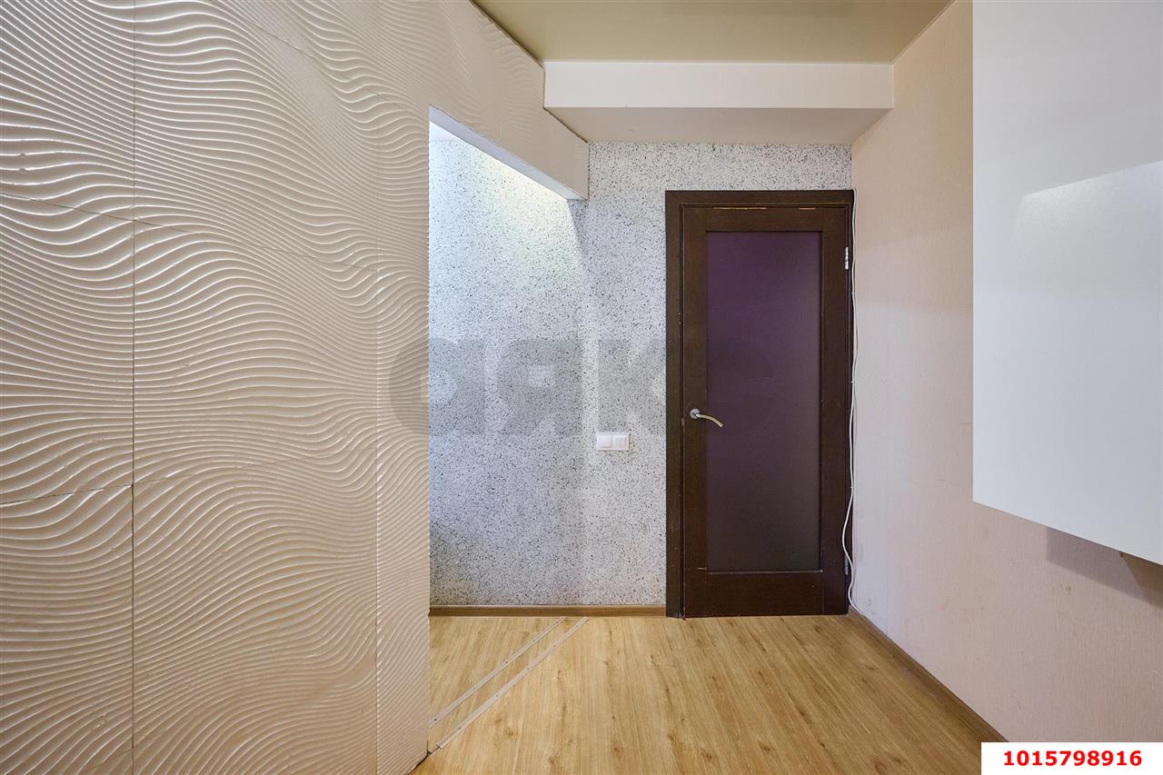 Фото №6: 2-комнатная квартира 47 м² - Краснодар, Западный внутригородской округ, мкр. Юбилейный, пр-кт Чекистов, 4