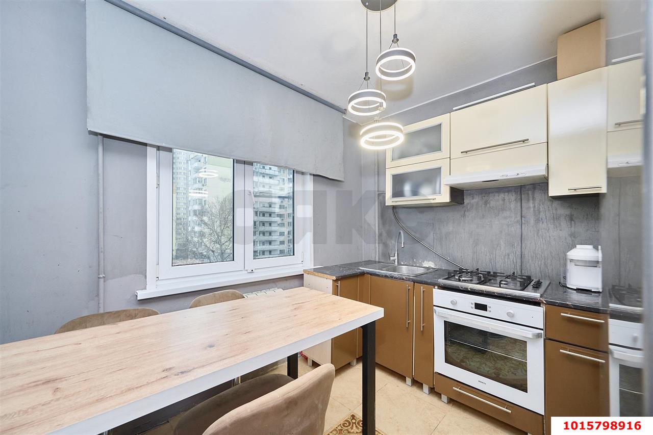 Фото №11: 2-комнатная квартира 47 м² - Краснодар, Западный внутригородской округ, мкр. Юбилейный, пр-кт Чекистов, 4