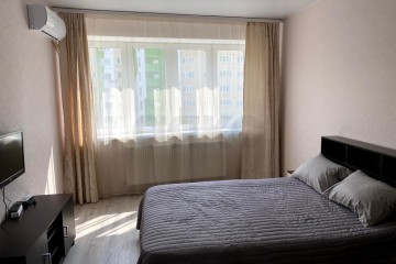 Фото №1: 1-комнатная квартира 44 м² - Краснодар, мкр. жилой комплекс Гарантия, ул. Восточно-Кругликовская, 42/3к2