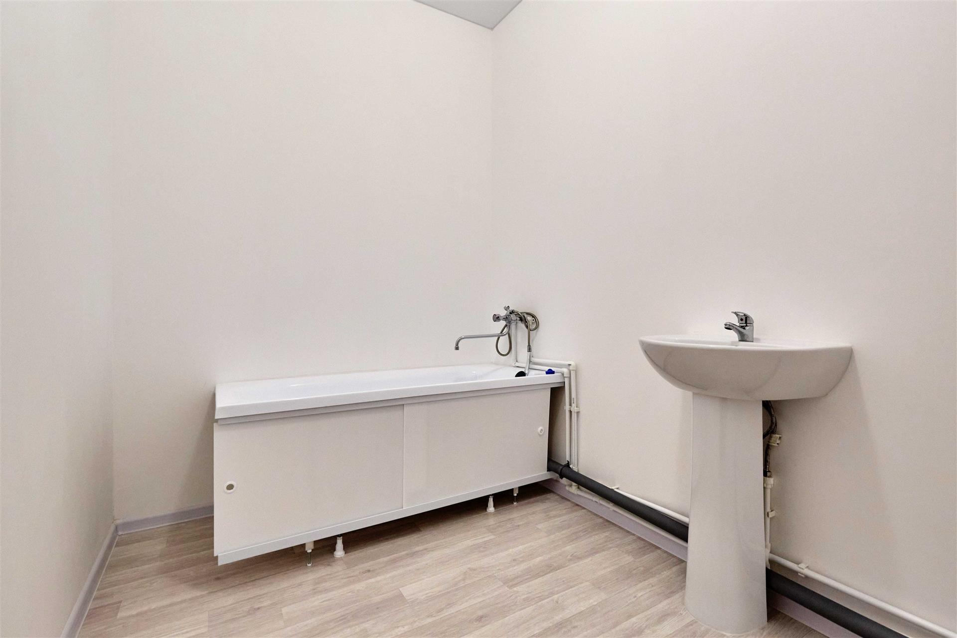 Фото №10: 2-комнатная квартира 56 м² - Краснодар, мкр. Прикубанский внутригородской округ, ул. Лётчика Позднякова, 2к18