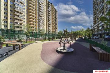 Фото №1: 1-комнатная квартира <span class="whitespace-nowrap">37 м²</span>, <span class="whitespace-nowrap">12/19 эт.</span> - Краснодар, мкр. Карасунский внутригородской округ, ул. имени Снесарева, 17/1к1