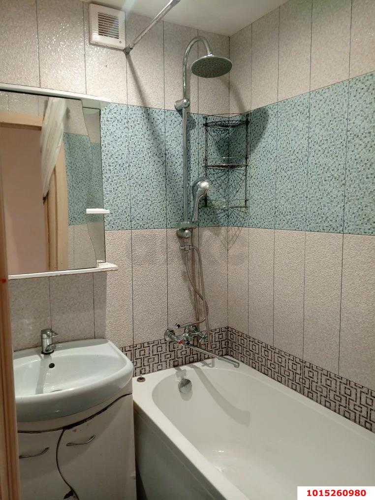 Фото №1: 3-комнатная квартира 59 м² - Краснодар, Центральный внутригородской округ, мкр. Табачная Фабрика, ул. Колхозная, 24