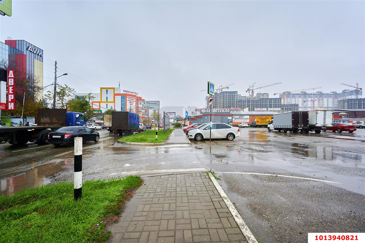 Фото №6: Коммерция 822 м² - Краснодар, Карасунский внутригородской округ, мкр. Хлопчато-бумажный Комбинат, ул. Уральская, 77