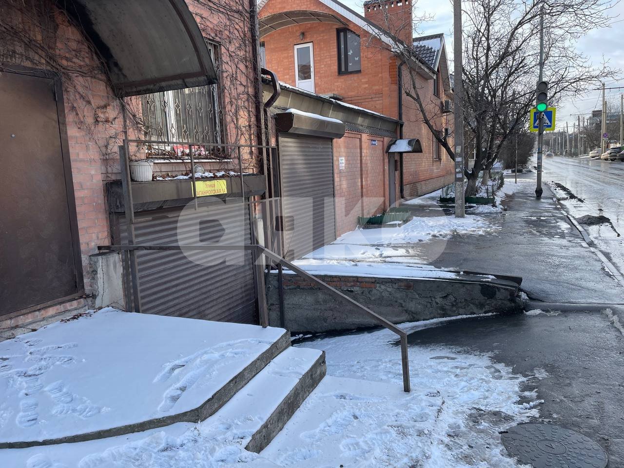 Фото №1: Коммерция 48 м² - Ростов-на-Дону, Каменка, ул. Таганрогская, 14/19