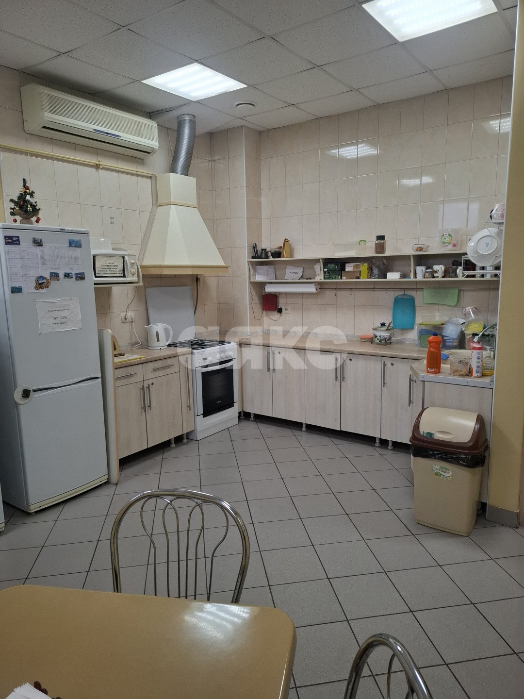 Фото №15: Коммерция 1650 м² - Ростов-на-Дону, Ворошиловский, ул. Евдокимова, 118/78