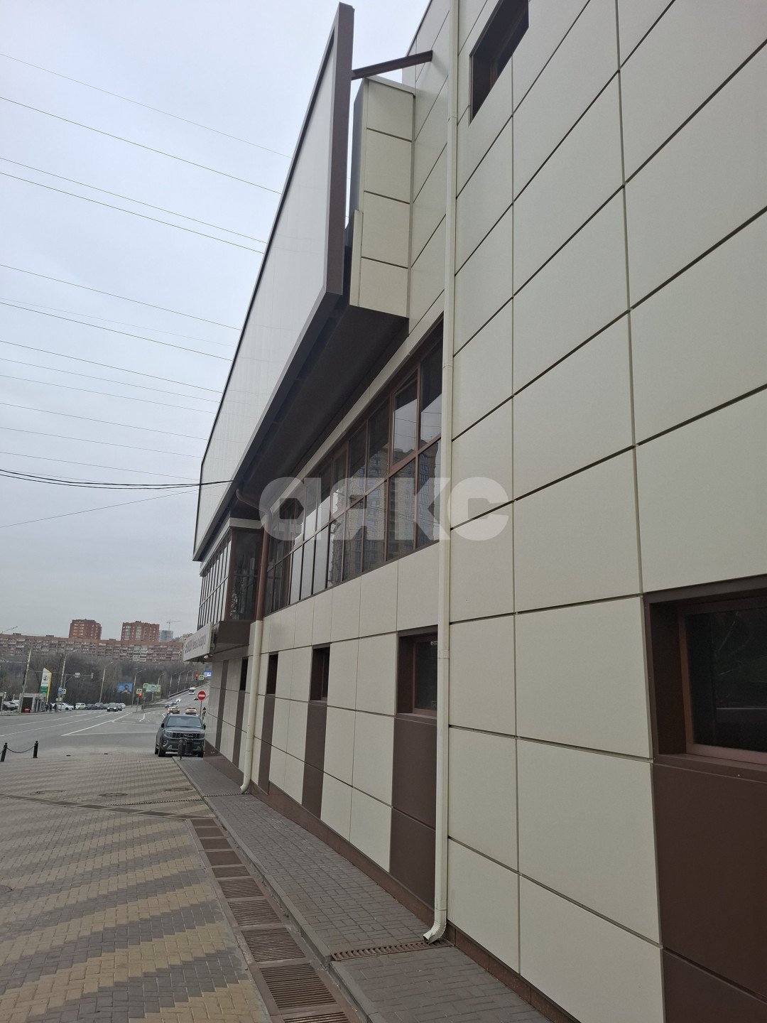 Фото №3: Коммерция 1650 м² - Ростов-на-Дону, Ворошиловский, ул. Евдокимова, 118/78