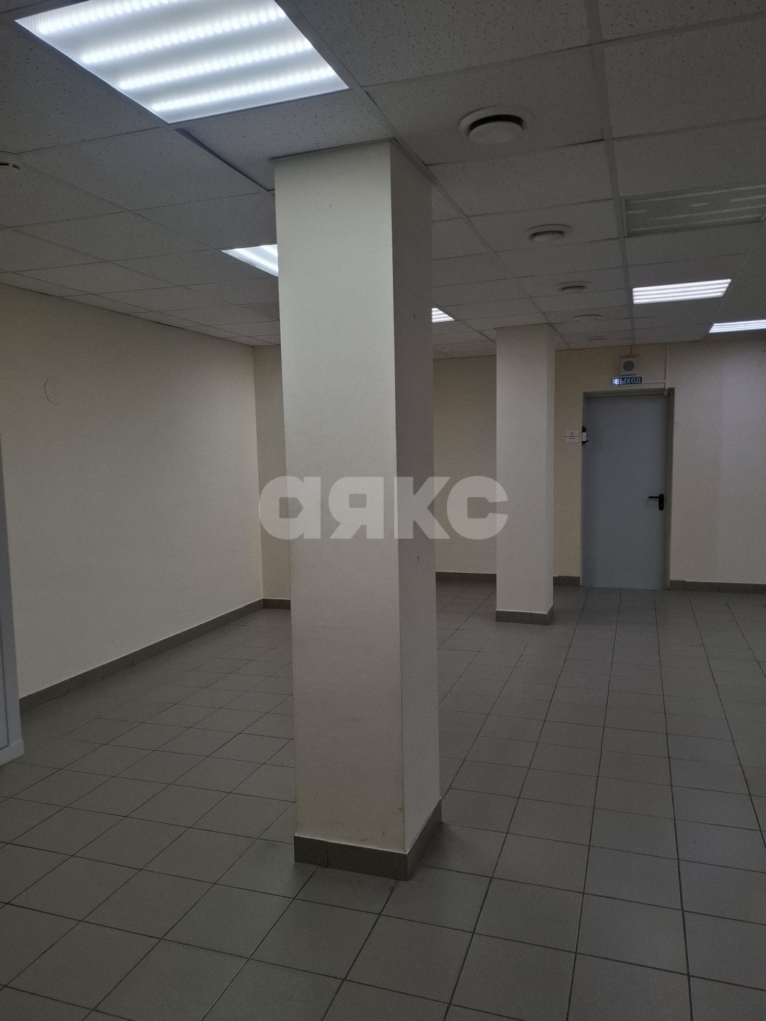 Фото №3: Коммерция 90 м² - Ростов-на-Дону, Ворошиловский, ул. Евдокимова, 118/78