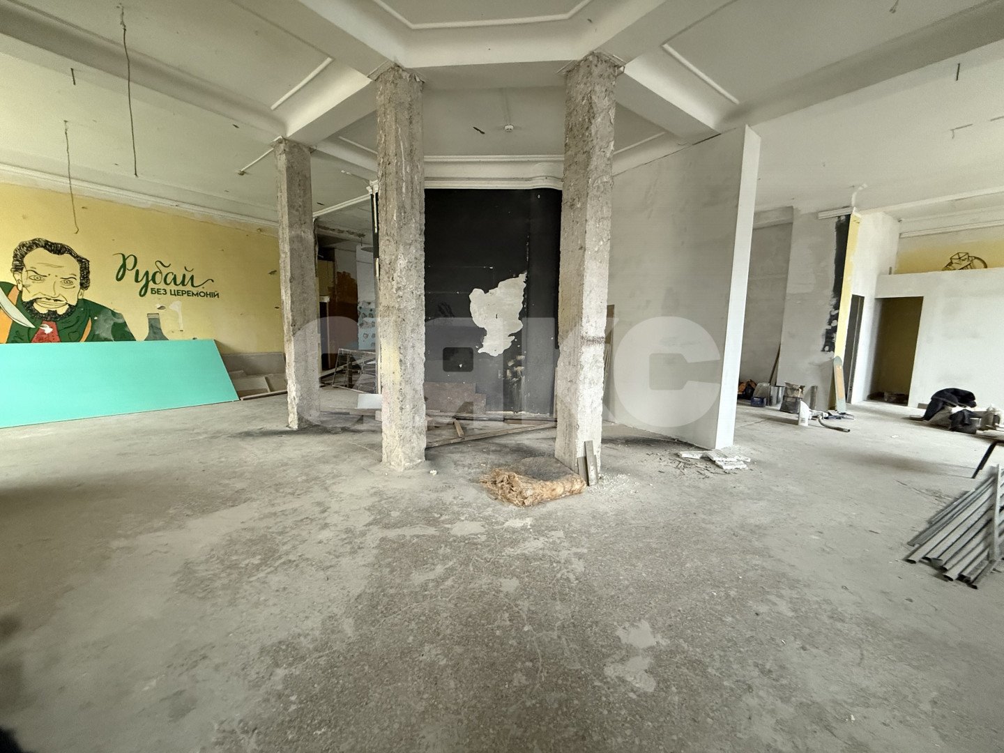 Фото №4: Коммерция 180 м² - Мариуполь, Жовтневый, ул. Административная площадь