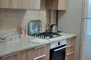 Фото №2: 4-комнатная квартира 81 м² - Мариуполь, р. Жовтневый, пр-кт Металлургов, 123