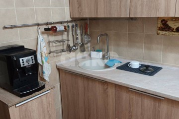 Фото №1: 4-комнатная квартира 81 м² - Мариуполь, р. Жовтневый, пр-кт Металлургов, 123