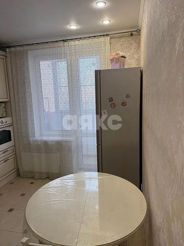 Фото №8: 3-комнатная квартира 70 м² - Ростов-на-Дону, жилой комплекс Английский Квартал, ул. Ерёменко, 94