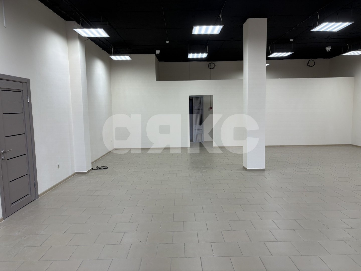 Фото №5: Коммерция 137 м² - Чалтырь, ул. Красноармейская, 82Б