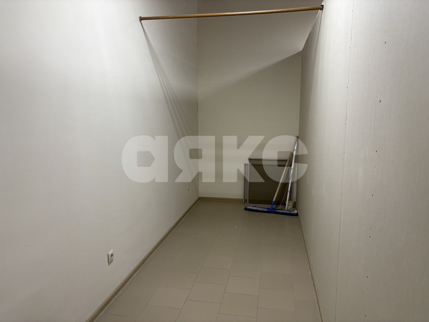 Фото №8: Коммерция 137 м² - Чалтырь, ул. Красноармейская, 82Б