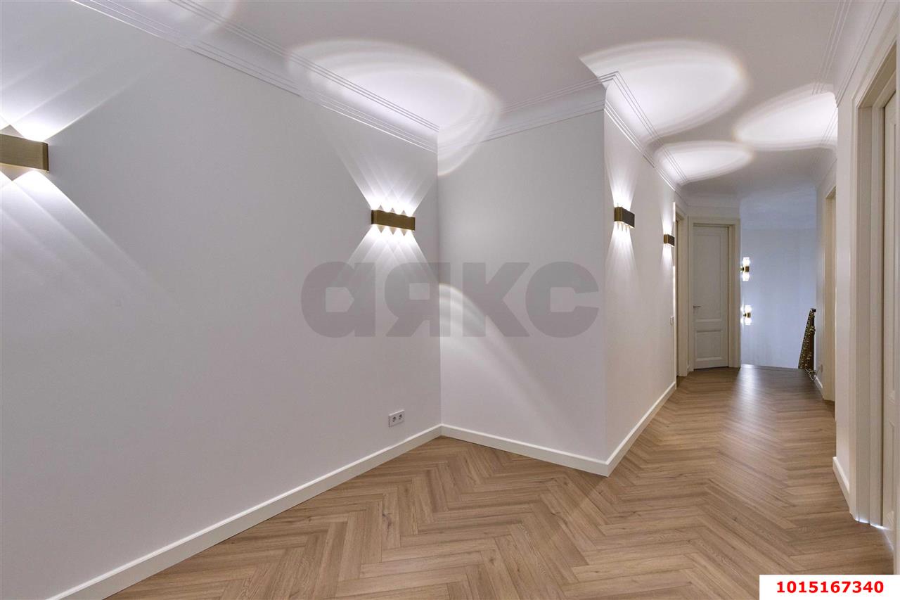 Фото №45: Пентхаус <span class="whitespace-nowrap">300 м²</span>, <span class="whitespace-nowrap">16/17 эт.</span> - Краснодар, Западный внутригородской округ, мкр. Центральный, ул. Кубанская набережная, 31/1