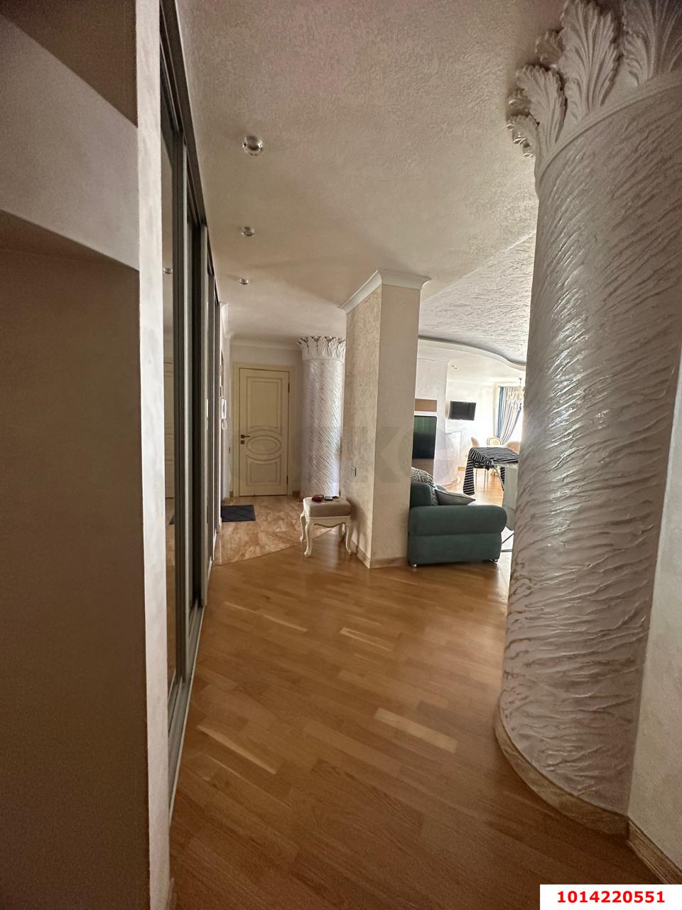 Фото №2: 3-комнатная квартира 140 м² - Краснодар, Центральный, ул. Кубанская набережная, 4