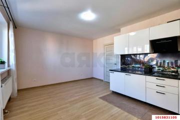 Фото №1: Студия <span class="whitespace-nowrap">24 м²</span>, <span class="whitespace-nowrap">9/9 эт.</span> - Краснодар, мкр. жилой комплекс Спортивная Деревня, ул. Западный Обход, 42/4