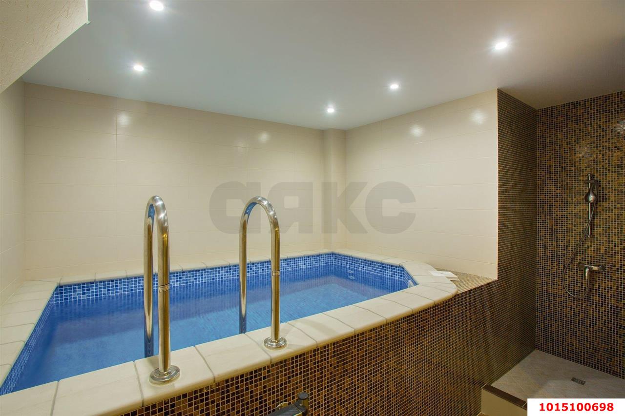 Фото №12: Коммерция 1107 м² - Краснодар, Прикубанский внутригородской округ, мкр. Славянский, ул. Красных Партизан, 51