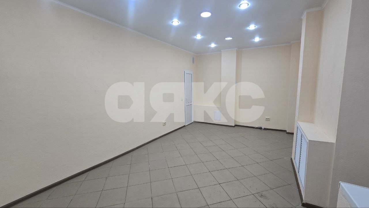 Фото №4: Коммерция 18 м² - Нижнекамск, мкр. квартал Б, пр-кт Строителей, 4