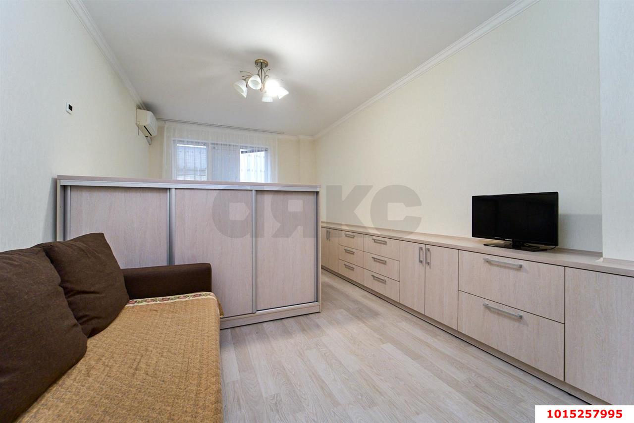 Фото №2: 1-комнатная квартира 49 м² - Краснодар, Прикубанский внутригородской округ, мкр. имени Маршала Жукова, ул. Александра Покрышкина, 2/2