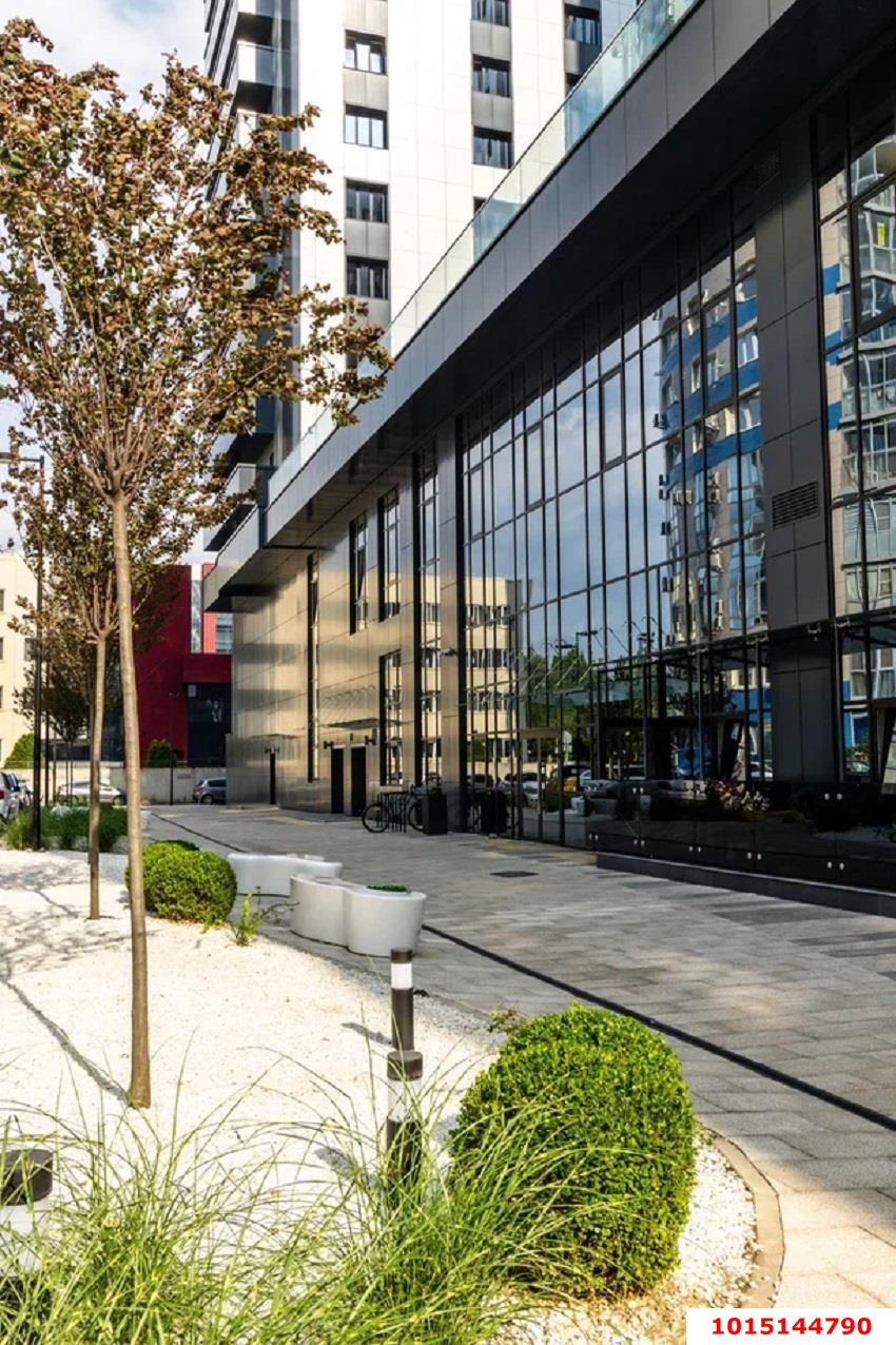 Фото №4: Коммерция 31 м² - Краснодар, Карасунский внутригородской округ, Хлопчато-бумажный Комбинат, мкр. жилой комплекс Гранд Пэлэс, ул. Уральская, 75/6