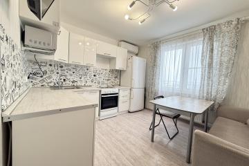 Фото №1: 1-комнатная квартира 41 м² - Краснодар, мкр. Молодёжный, ул. Дубравная, 17