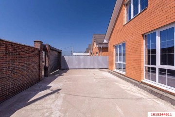 Фото №3: Дом 138 м² - Южный, ул. Платановая, 153