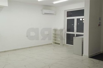 Фото №2: Офисное помещение 39 м² - Краснодар, мкр. жилой комплекс Премьера, ул. Автолюбителей, 1/7к2