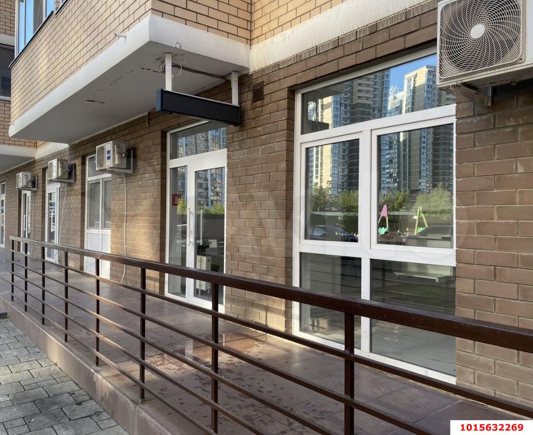 Фото №8: Офисное помещение 39 м² - Краснодар, жилой комплекс Премьера, ул. Автолюбителей, 1/7к2