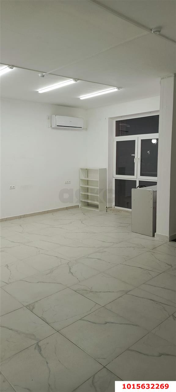 Фото №3: Коммерция 38 м² - Краснодар, Гидростроителей, Карасунский внутригородской округ, мкр. жилой комплекс Премьера, ул. Автолюбителей, 1/7к2