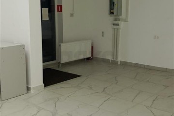 Фото №4: Офисное помещение 39 м² - Краснодар, мкр. жилой комплекс Премьера, ул. Автолюбителей, 1/7к2