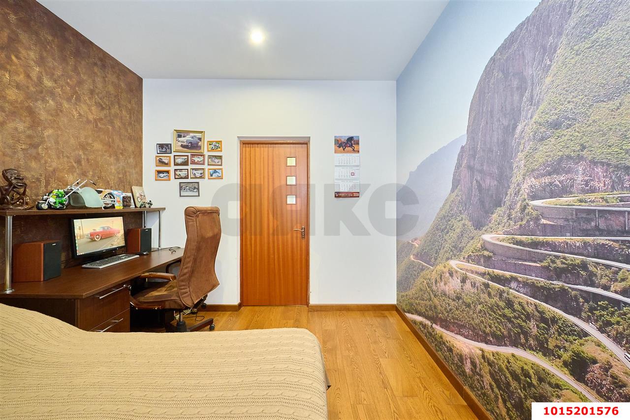 Фото №8: 3-комнатная квартира 119 м² - Краснодар, мкр. Западный внутригородской округ, ул. Шоссе Нефтяников, 5/1