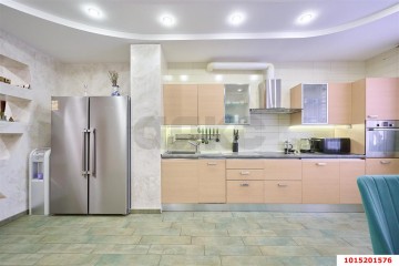 Фото №1: 3-комнатная квартира 119 м² - Краснодар, мкр. Западный внутригородской округ, ул. Шоссе Нефтяников, 5/1