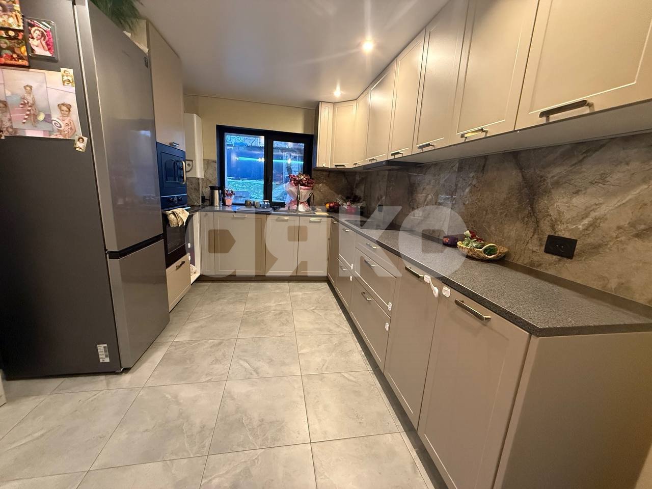 Фото №3: Дом 120 м² + 6 сот. - Мариуполь, Жовтневый, ул. Административная площадь