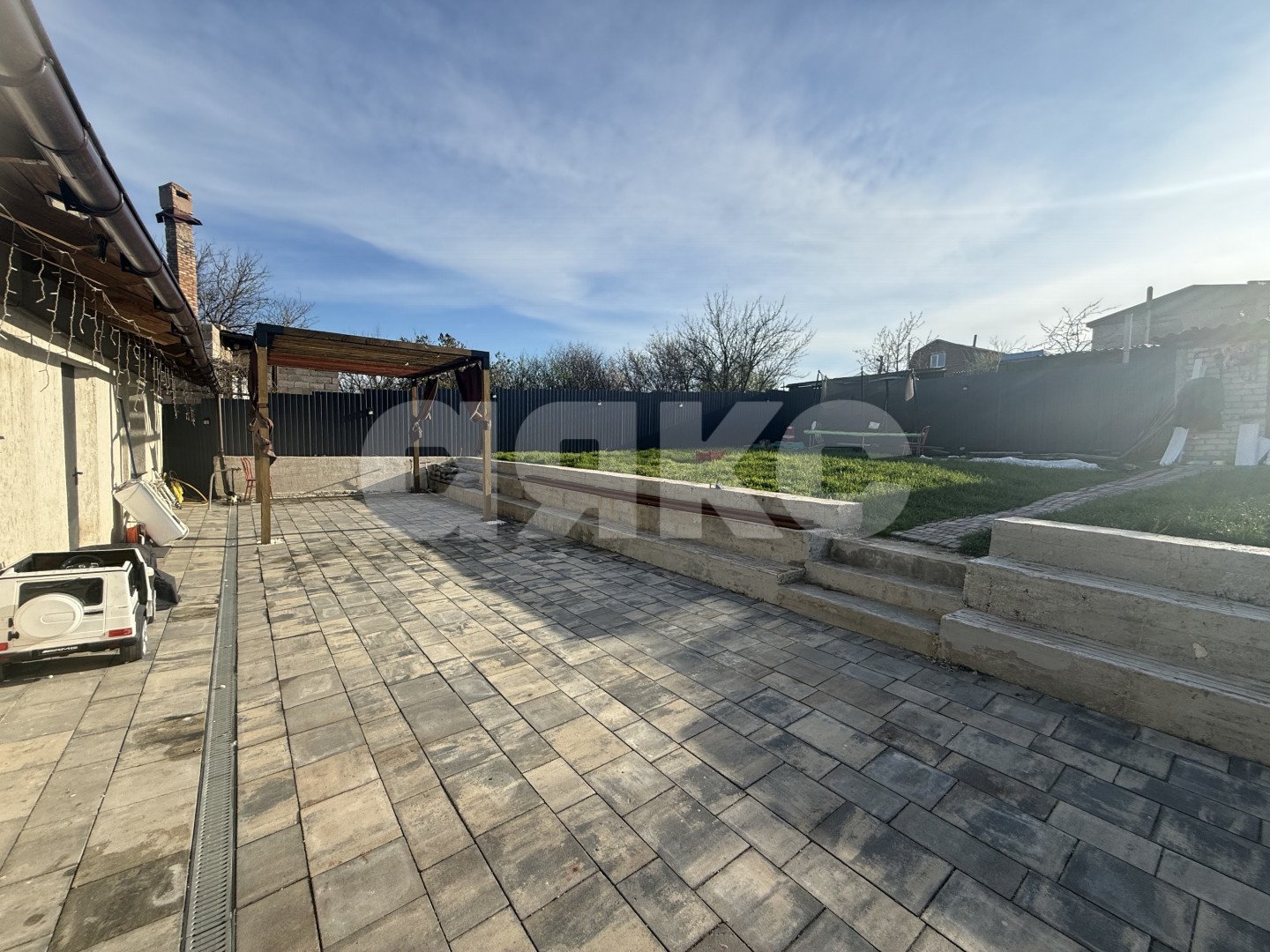 Фото №16: Дом 120 м² + 6 сот. - Мариуполь, р. Жовтневый, ул. Административная площадь